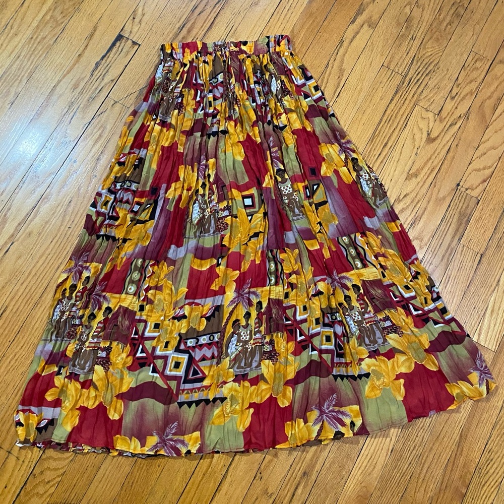 Vintage Acko International: Flowy, crinkled skirt